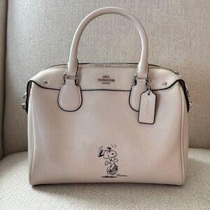 Coach X Peanuts Snoopy mini Bennett F37272 Chalk Satchel Limited Edition